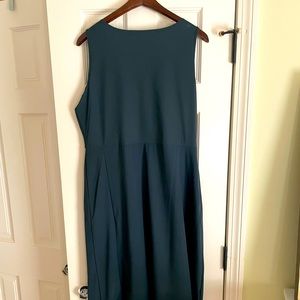 Beautiful light fabric with nice stretch.